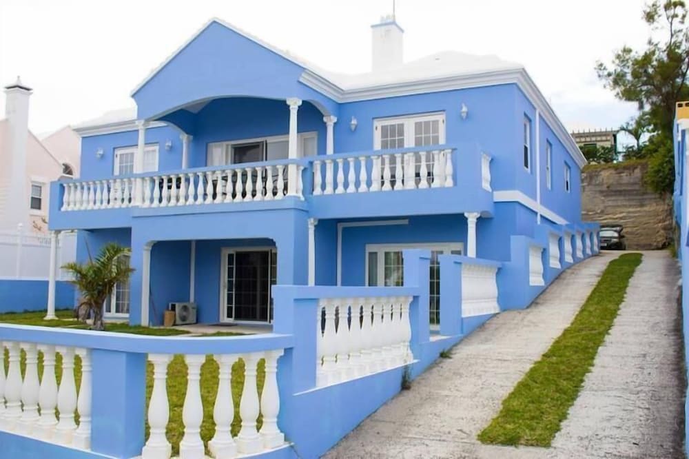Bermuda Vacations - Blue Diamond Apartments - Property Image 1