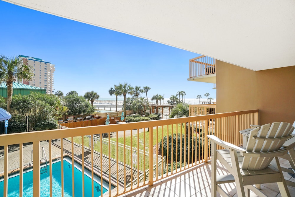 Pelican Beach Resort by Panhandle Getaways