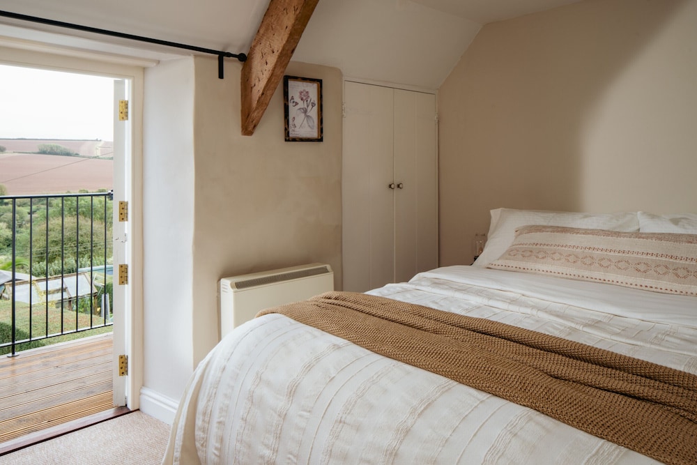 Pear Tree Cottage in South Milton
