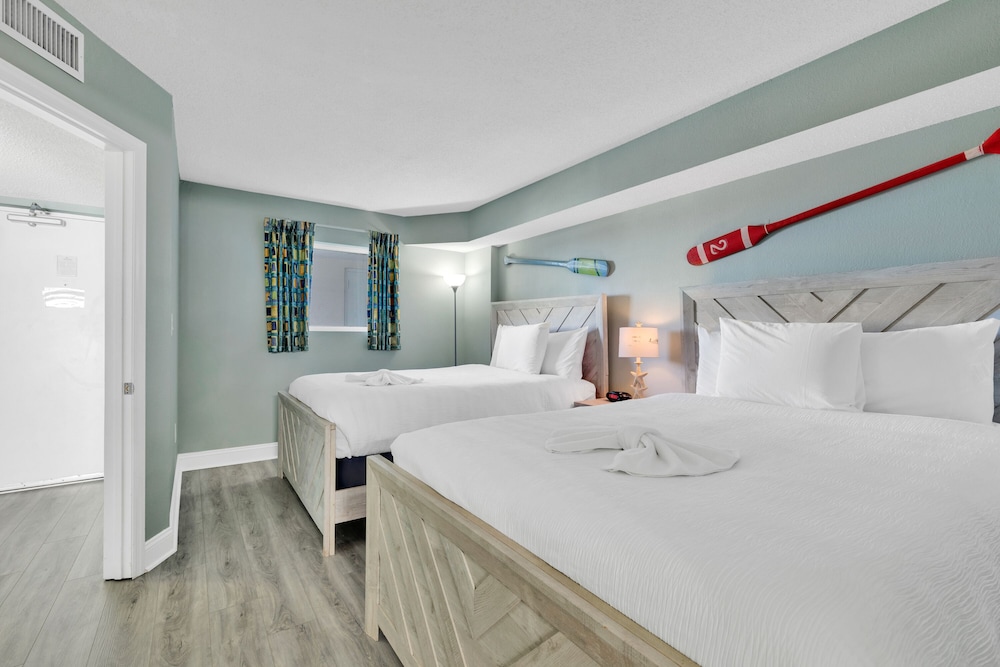 Conway Vacations - Baywatch Resort Oceanfront Dream Maker - Property Image 2