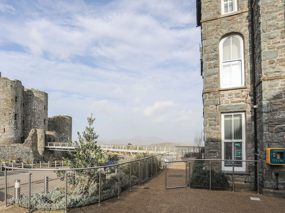 Harlech Apartments - Bendigeidfran