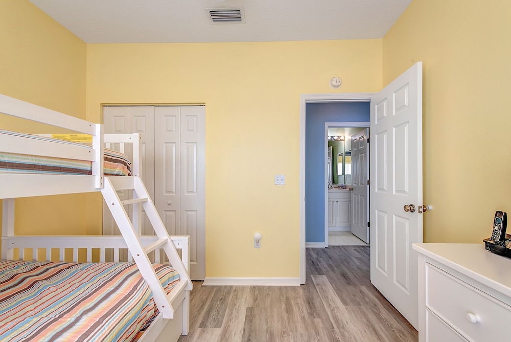 1417 Bermuda Bay Club 3 Bedroom Townhouse by RedAwning view 4
