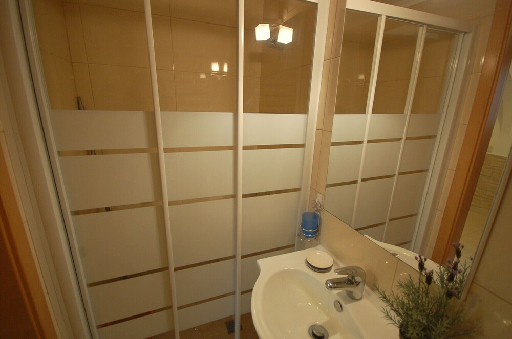 Photo 50