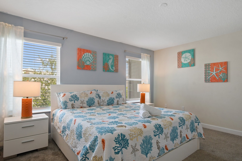 Cozy Disney Retreat With Private Pool & Water Park