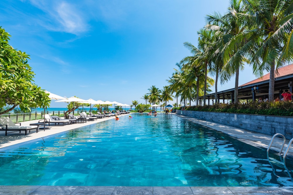 Ocean Luxury Villas Danang