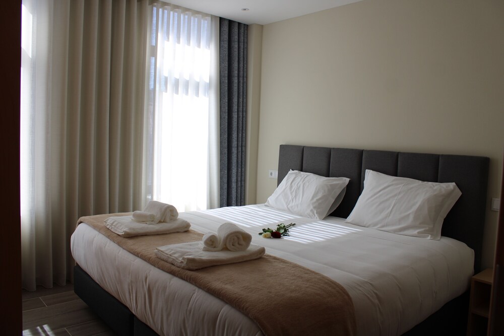 Oporto Station Hostel & Rooms
