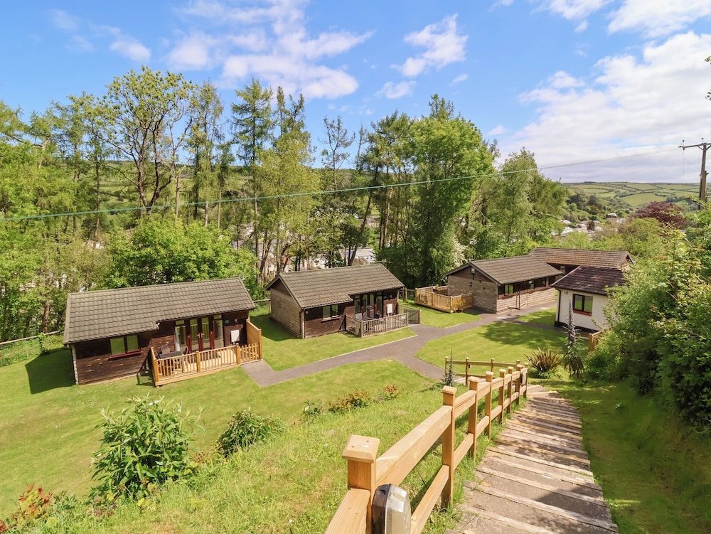 Chalet Log Cabin L6