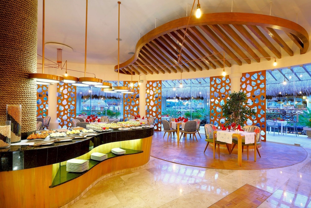Grand Palladium Kantenah Resort & Spa All Inclusive