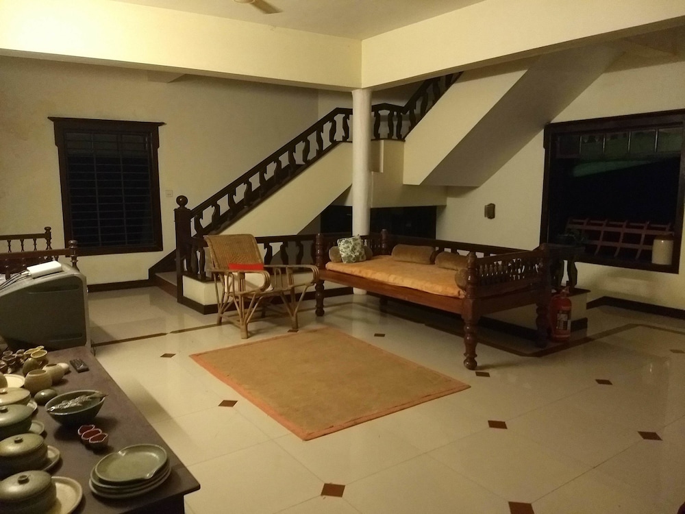 Blooming Bay - Clifftop Beach Resort