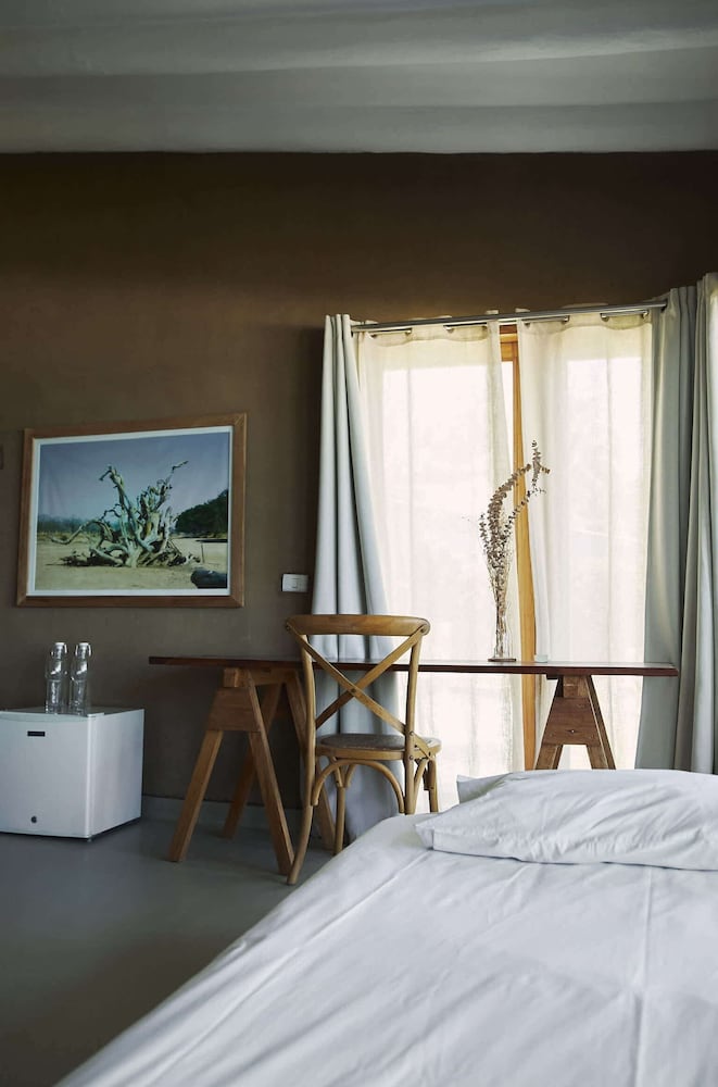 w Trendy 1BR w Pool in M Ncora