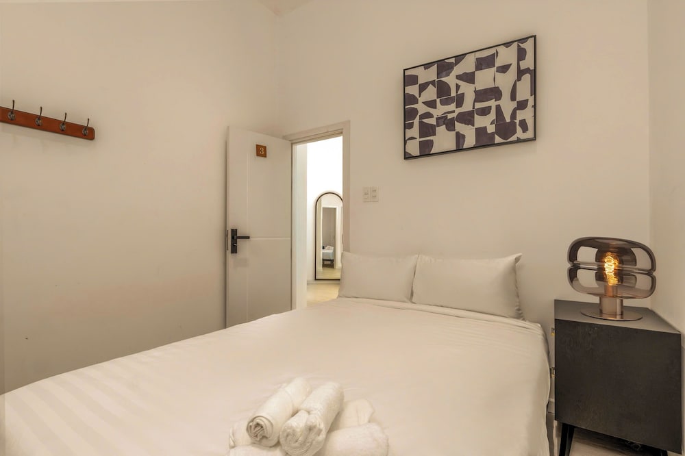 Lux white villa 9 Bedrooms