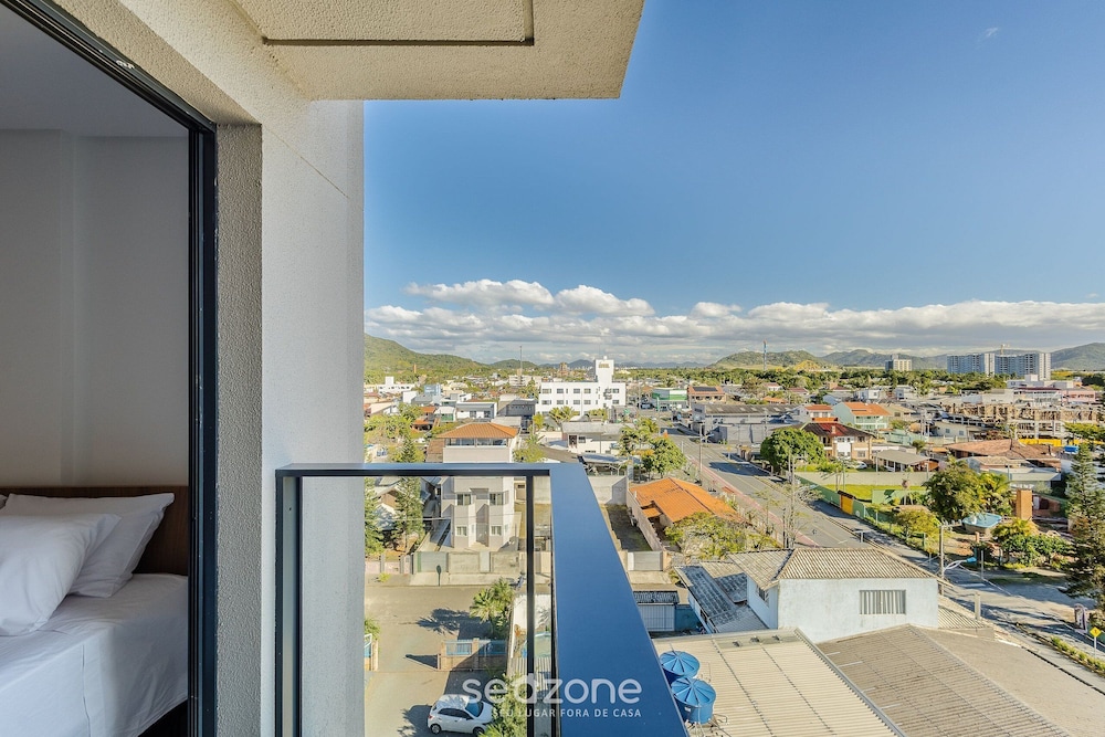 Studios With Side Sea View at Penha Spot PSO - L