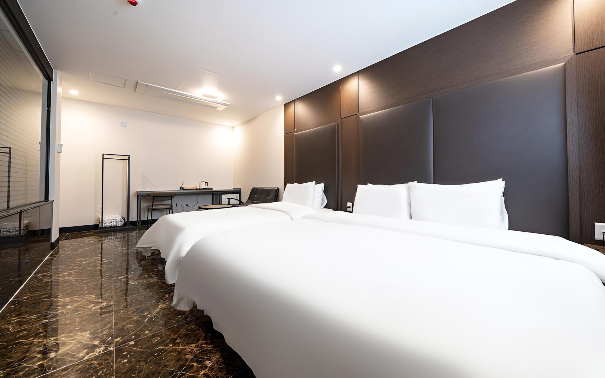 MU Plus Hotel in Yeonsan-dong Busan