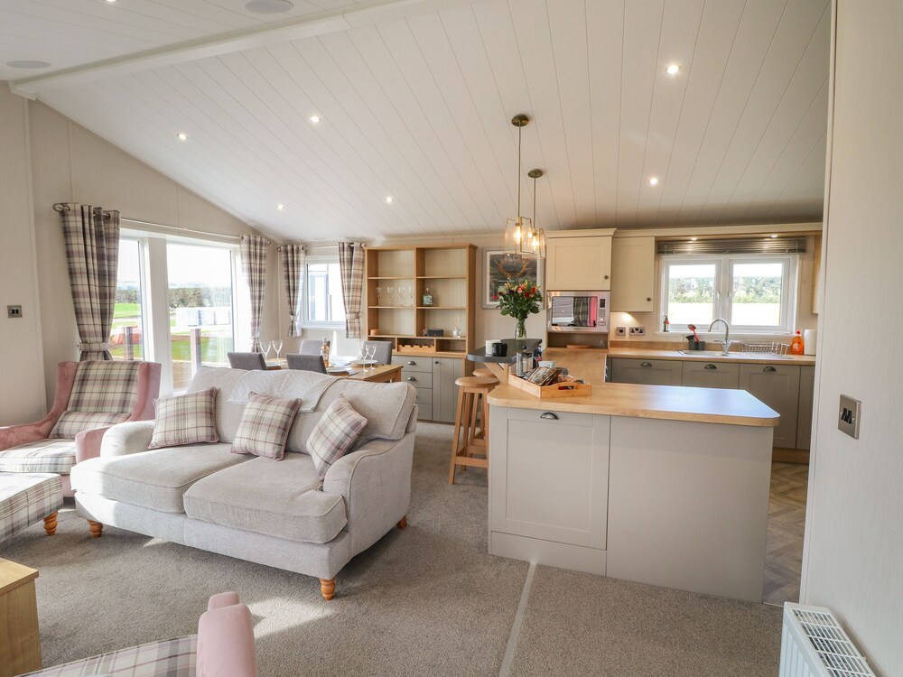 Sea Holly Lodge