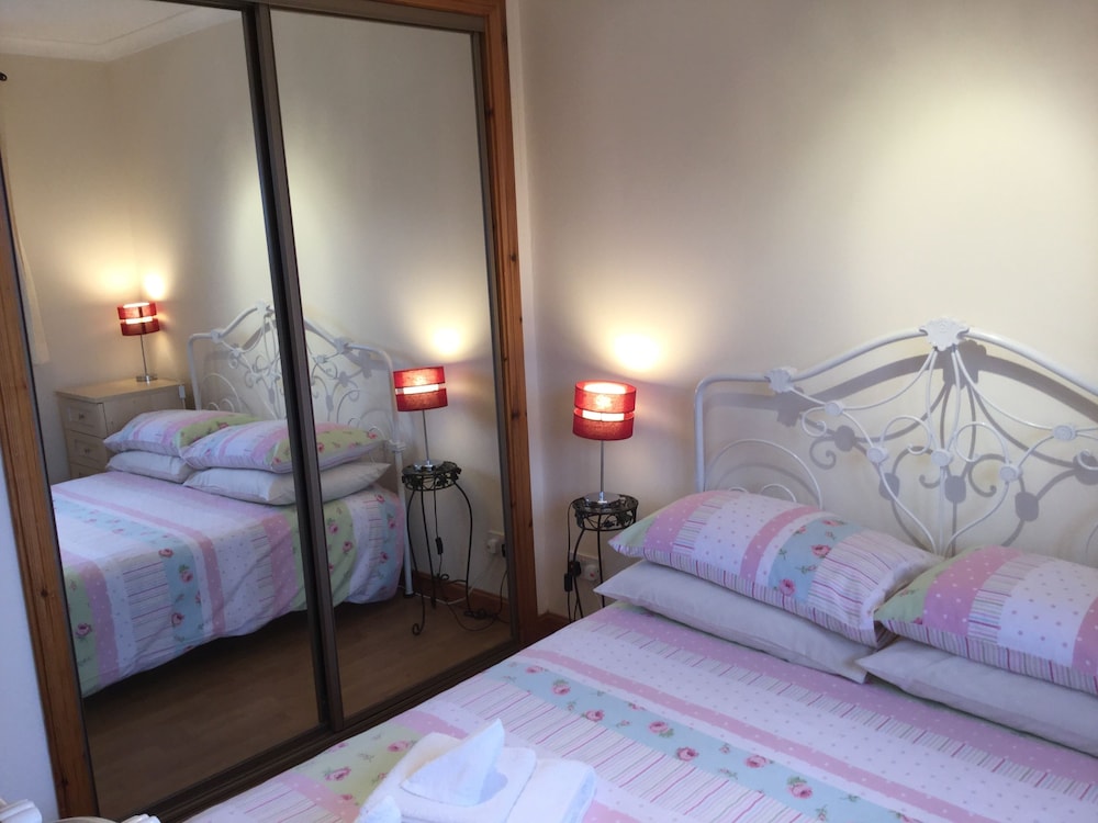 The Culloden is a Comfortable two Bedroom Apartment That Sleeps Four Adults