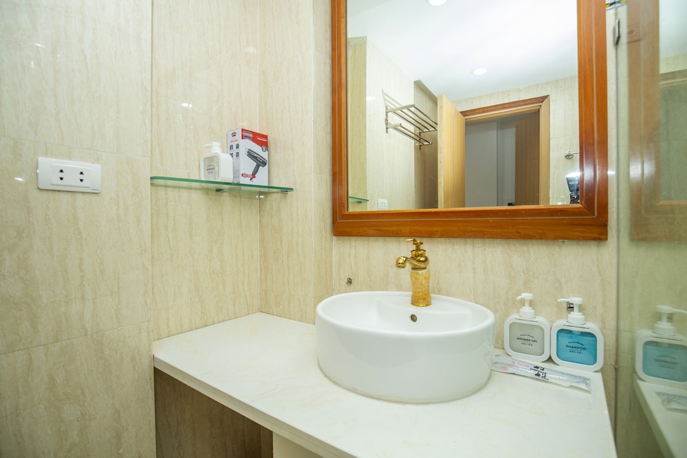 Sumitomo 11 APT - Alley 39 Linh lang