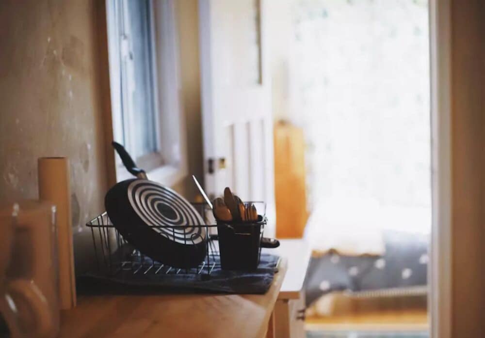 2 Bedroom Suite near Kensington Market - Unit 1 - Image 4