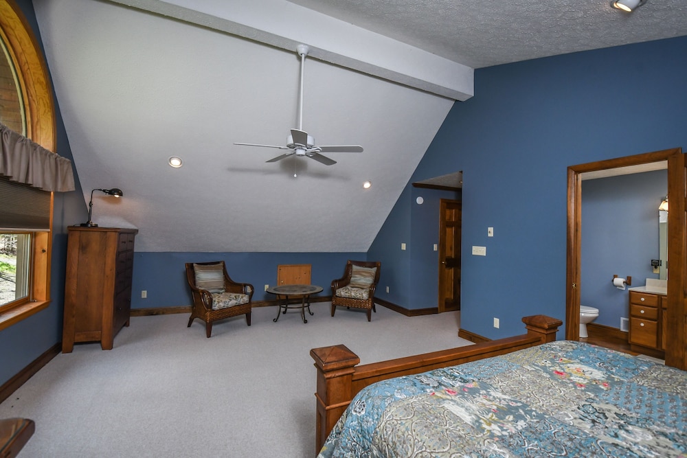 Schmidt Lodge view 4