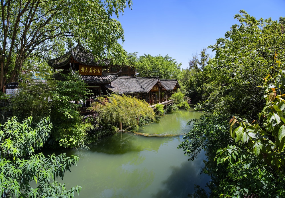 Emeishan Grand Hotel