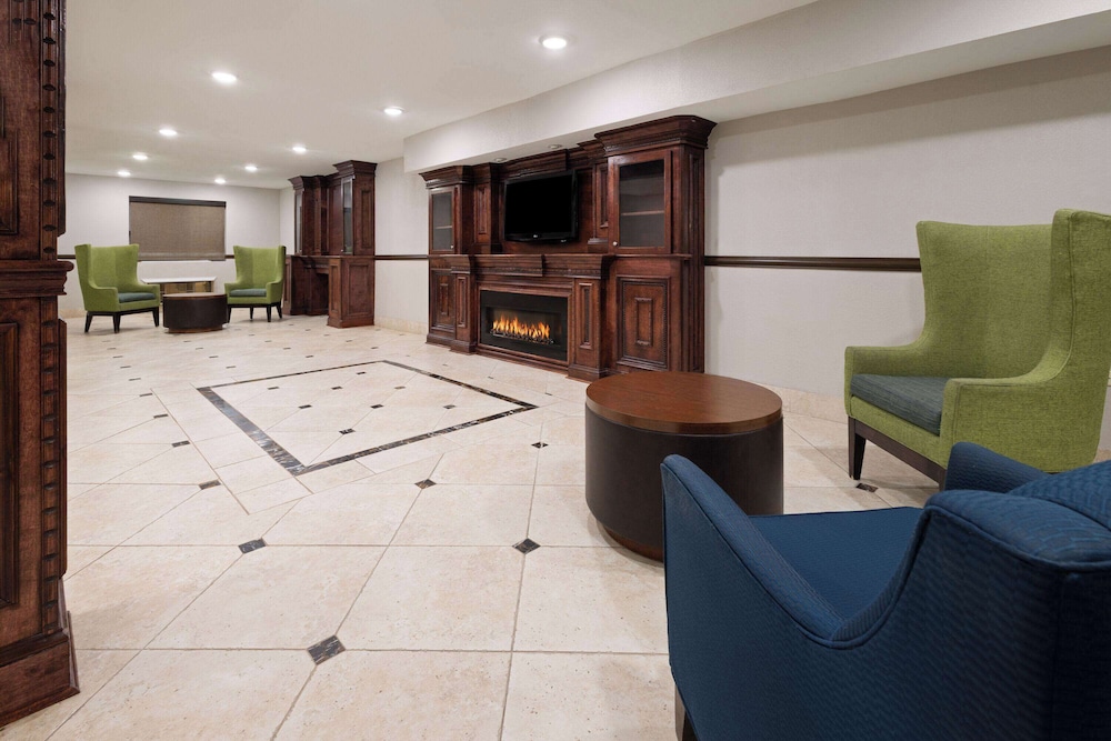 Days Inn By Wyndham Jackson Downtown view 3