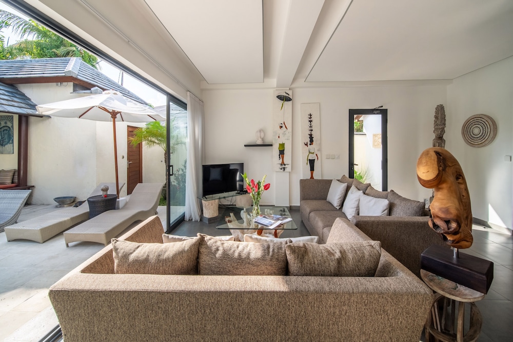 Villa Wiana by Villa Finder