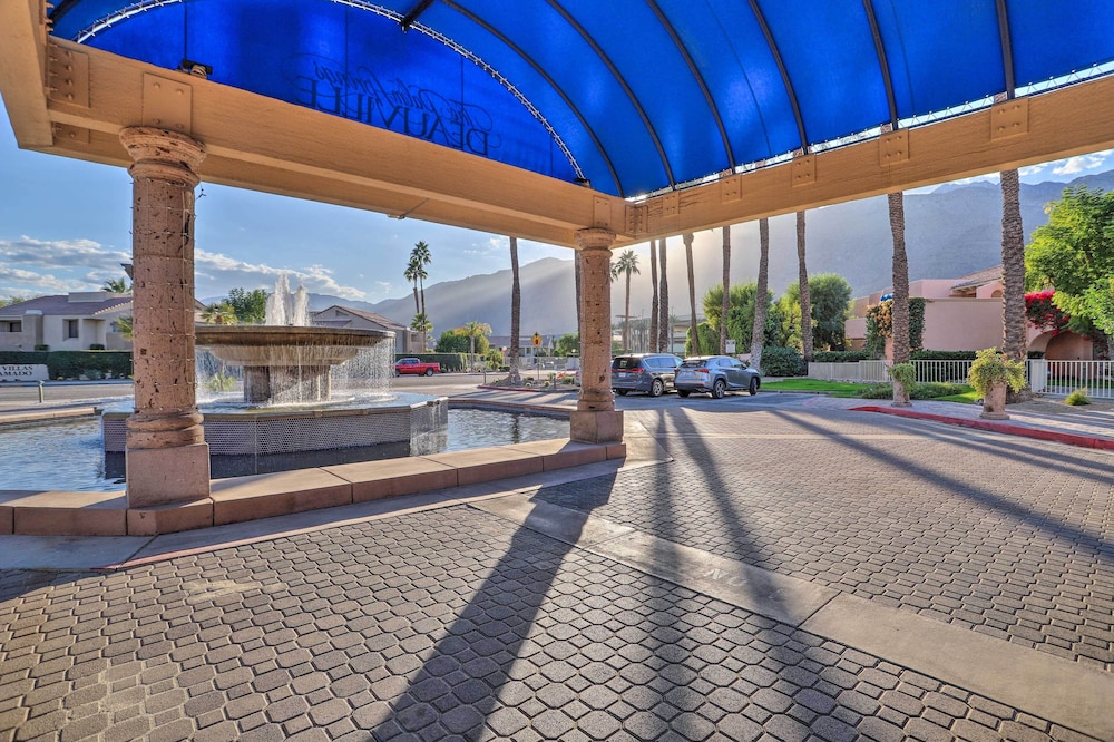 Resort Amenities: Updated Palm Springs Villa view 4