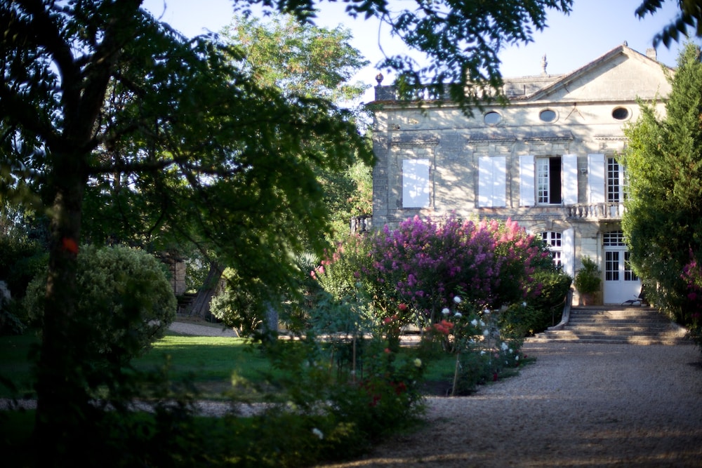 Hotel Château Latour Segur Suites & Spa - Image 1