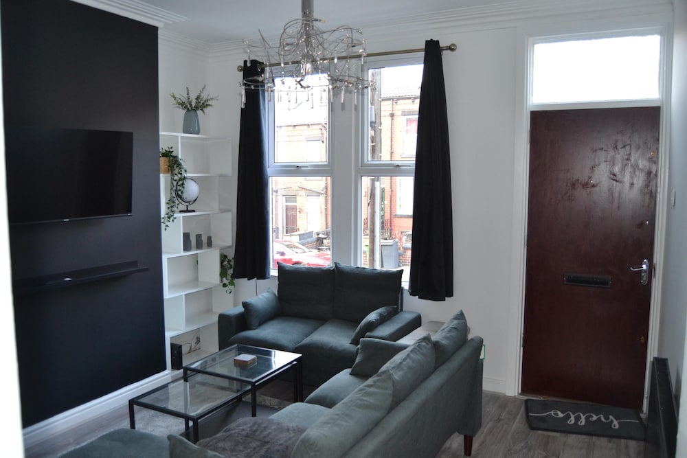 Modern Home Close to City Centre