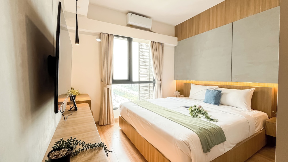 Spacious And Stylish 3Br At Sky House Bsd Apartment