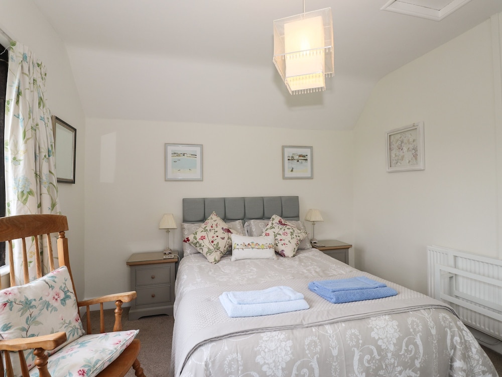 Larch Cottage