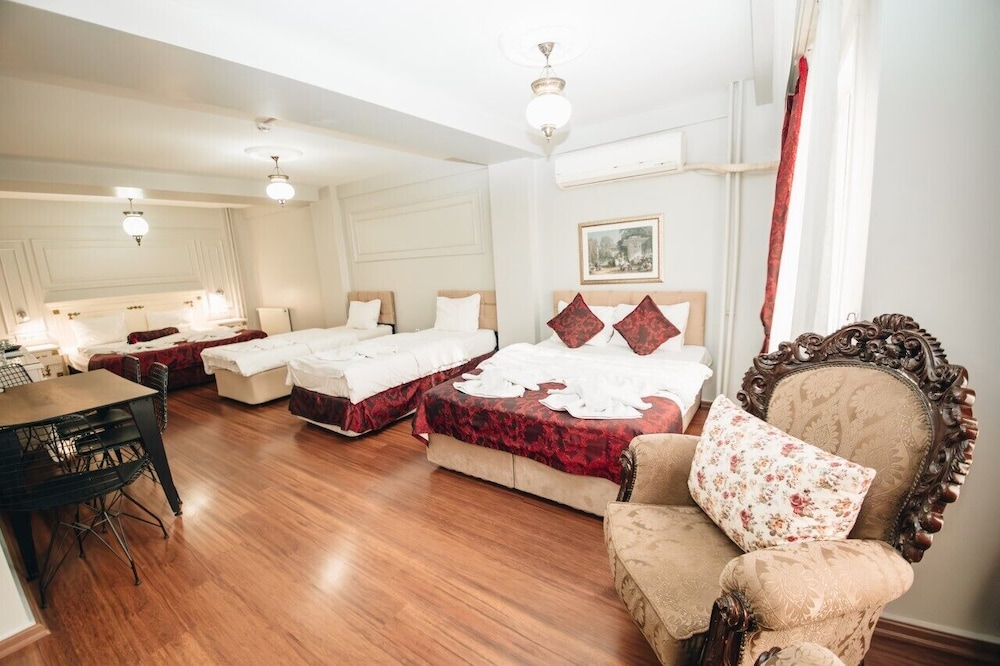 Safran Suites