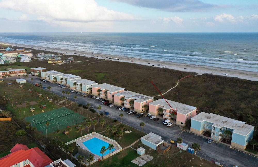 Rise N Beach by Avantstay Beachfront w Pool