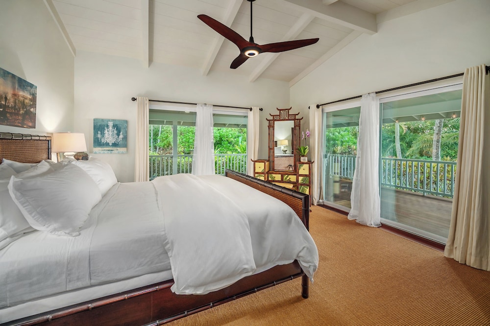 Secret Beach House in Kilauea