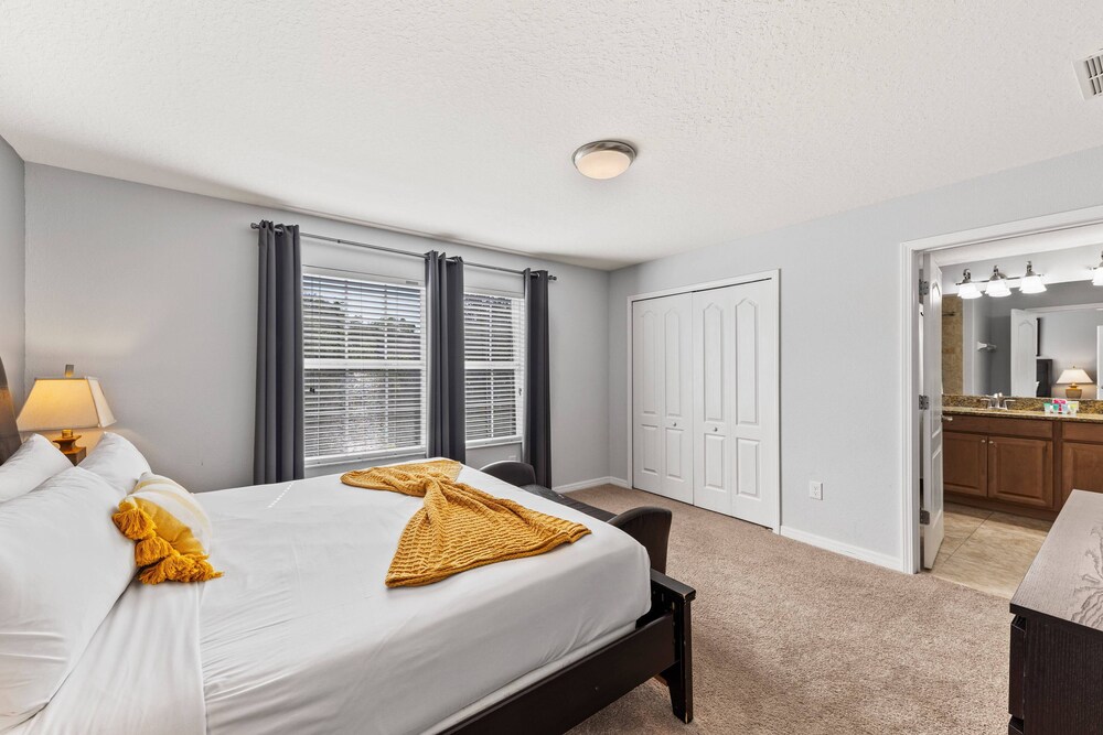 8893 Candy Palm Road