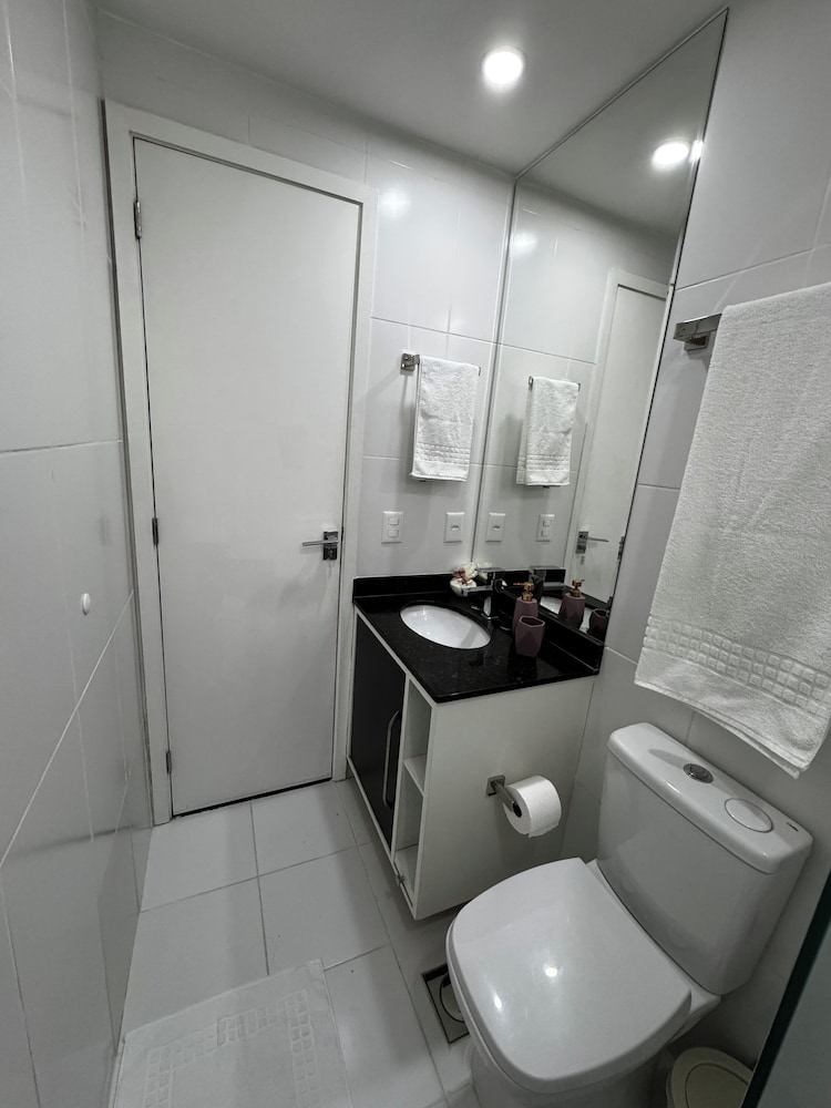 Duplex Leblon com Garagem Vista Cristo - 2 Quartos