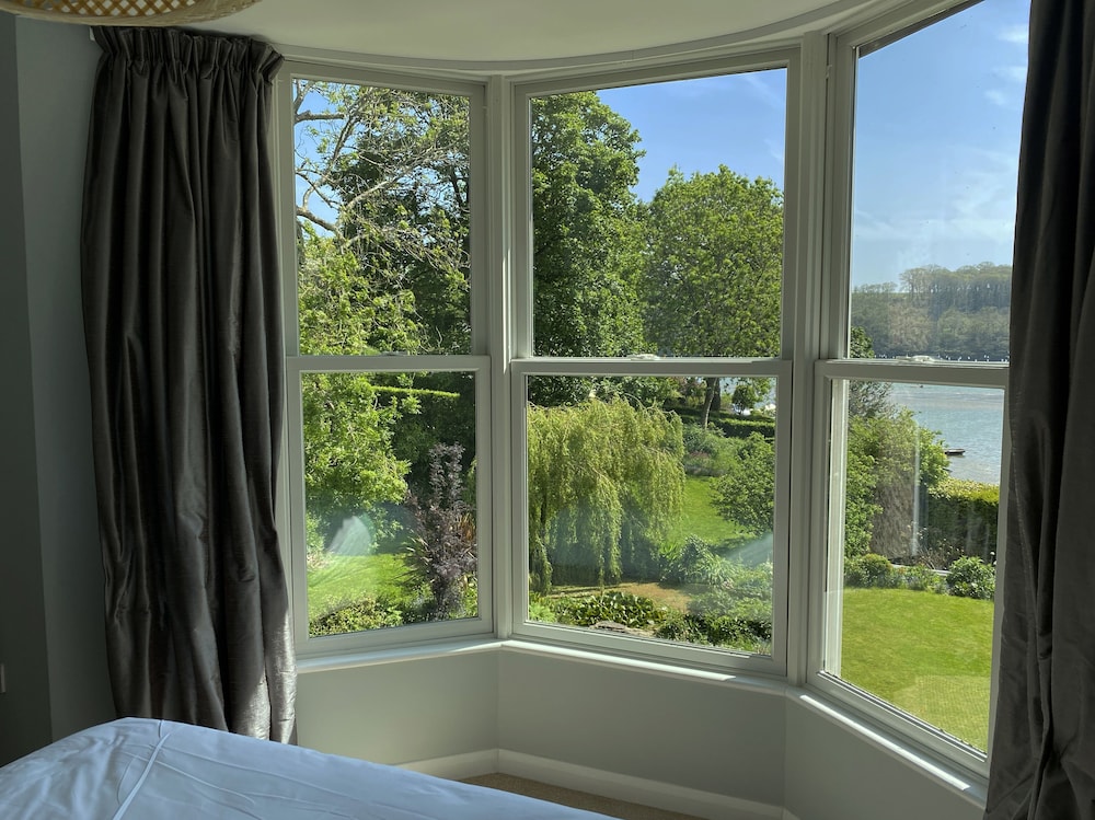 Riverside Idyll - the Perfect Cornish Sanctuary view 4