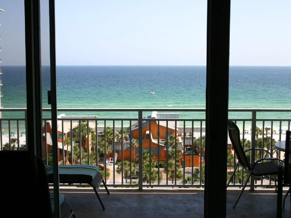 Sterling Shores 2 Bedroom Apartment by BnD