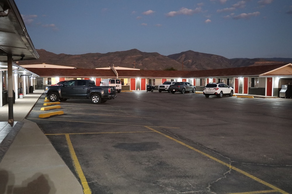 Budget Inn