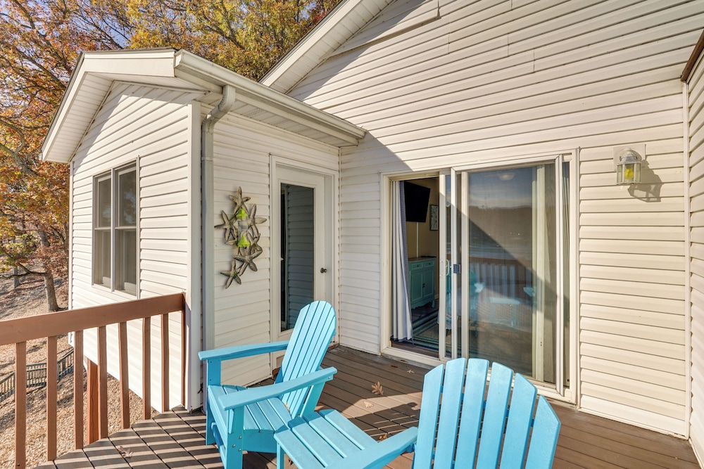Boat Dock & Slip Access: Lake of the Ozarks Gem
