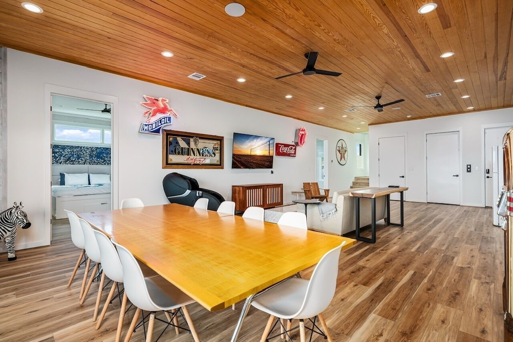 The Coppertone House 6 Bedroom Home