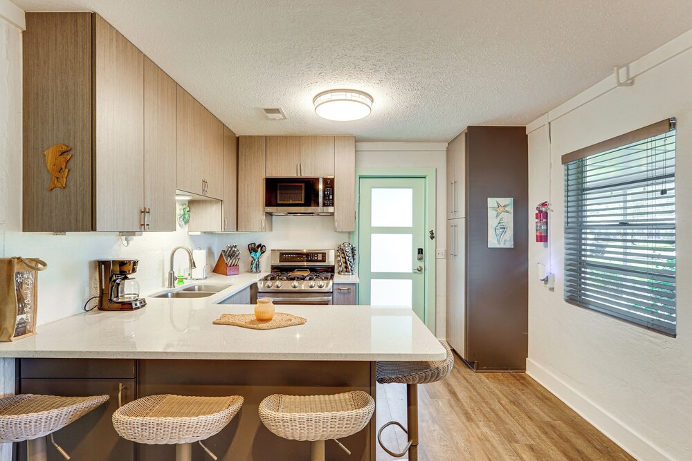 < 1 Mi to Beach: Family-friendly Port St Joe Home
