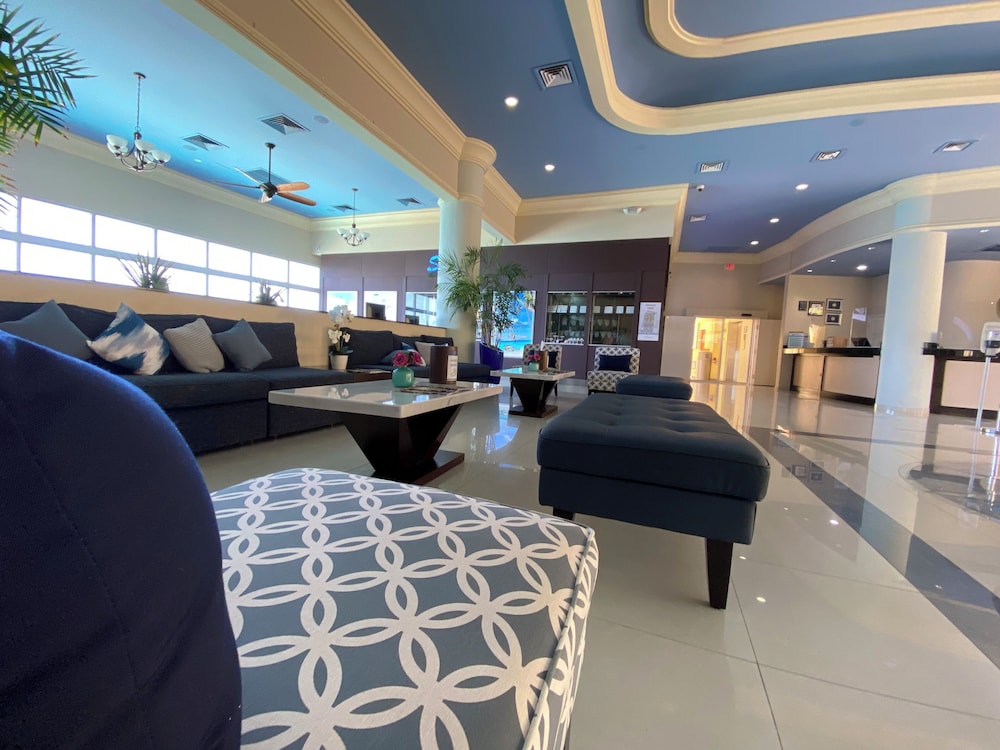 Simpson Bay Resort Marina & Spa 4
