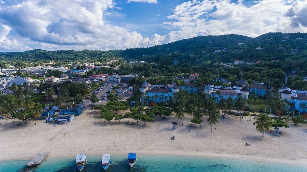 Sandcastles Beach Resort