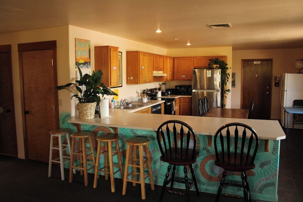 Ashland Vacations - Ashland Commons Hostel - Property Image 54