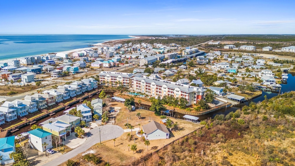 Waterside Village by Panhandle Getaways