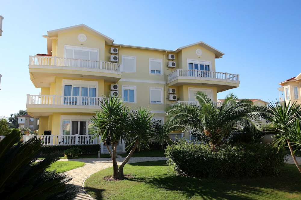 Cleodora Apartment