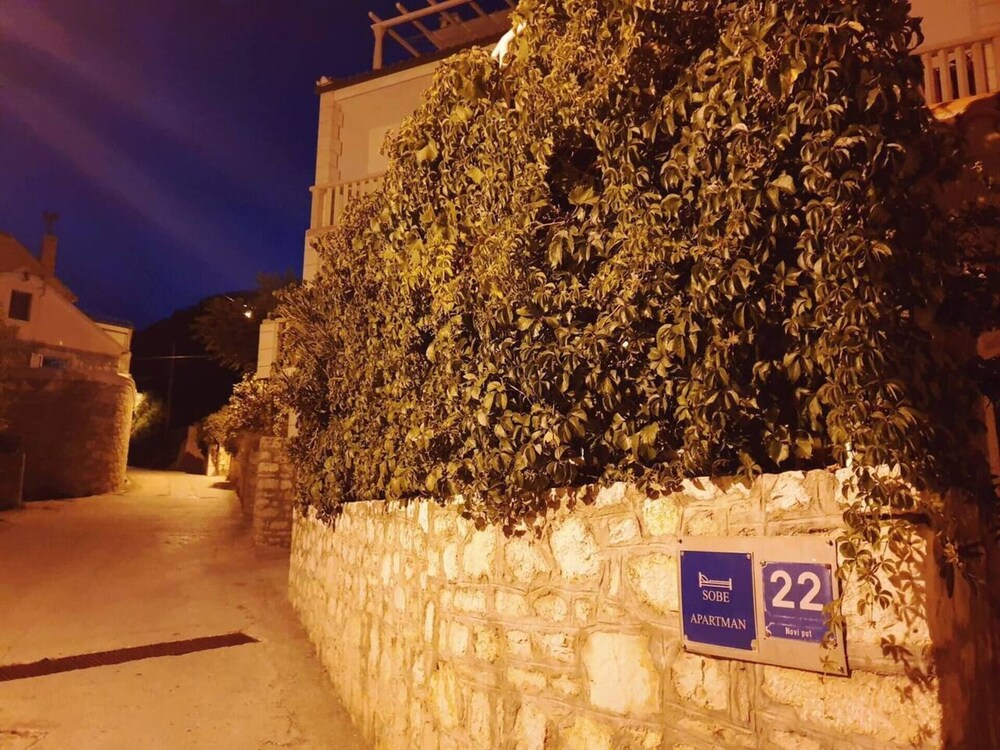 Photo 42