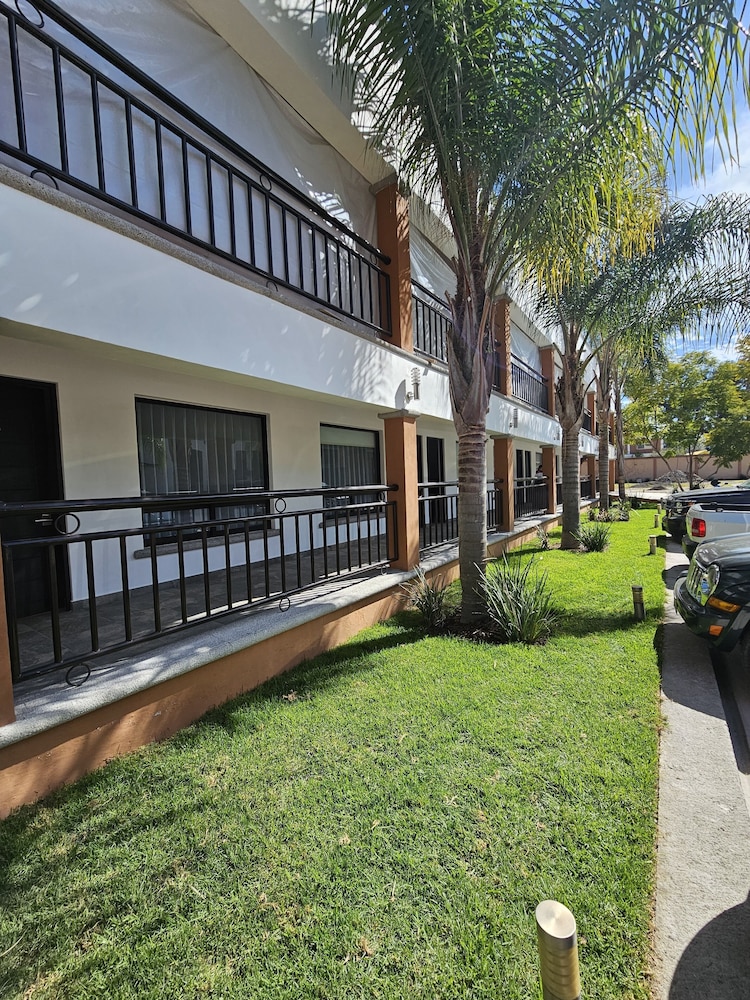 Hotel Ejecutivo Aeropuerto Morelia - Property Image 17