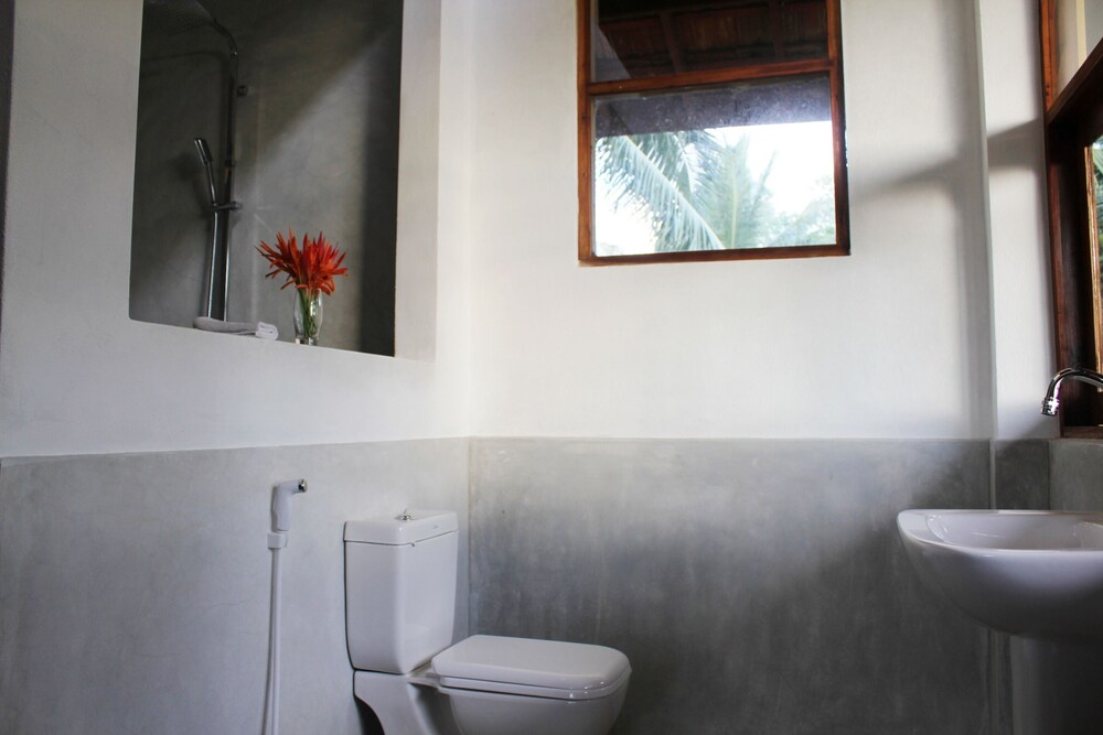 Peacock Point - Whole Villa 2 Bedroom (Sleeps 4) view 4