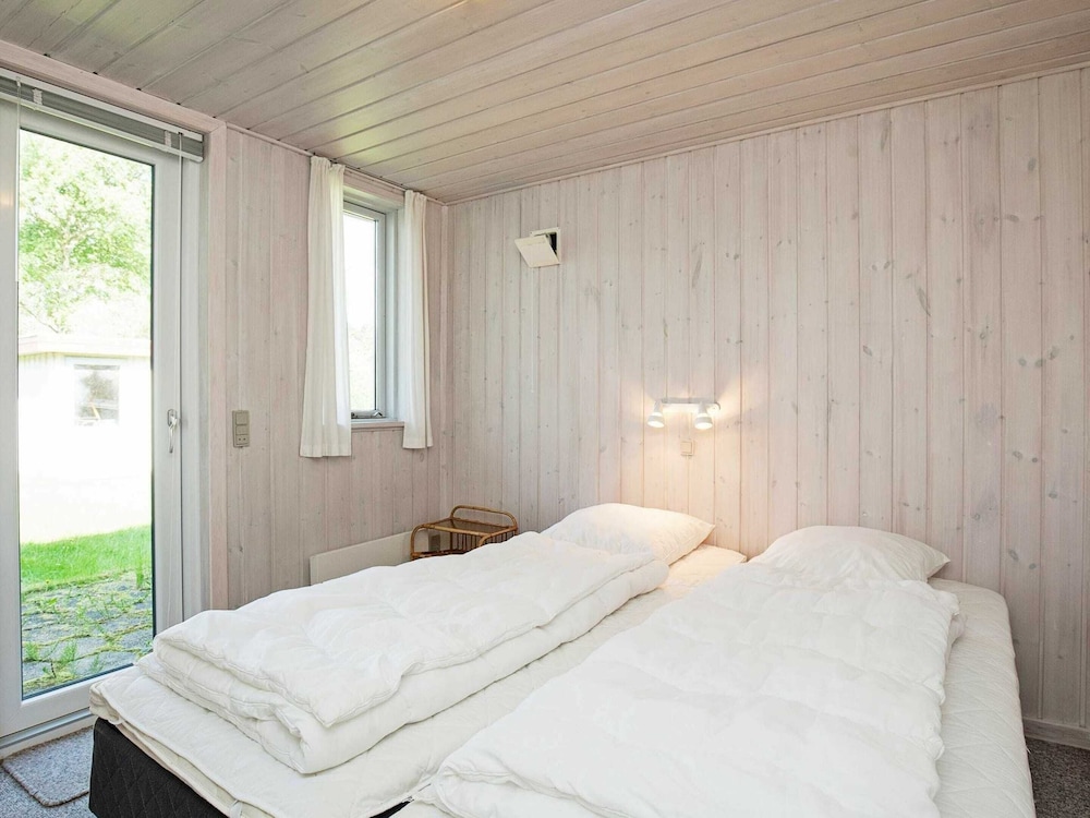 Luxurious Holiday Home in Hurup Jutland with Hot Tub view 3